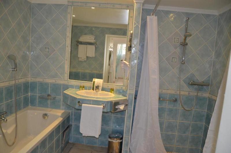 Hotel Villa Des Anges Гримо Экстерьер фото