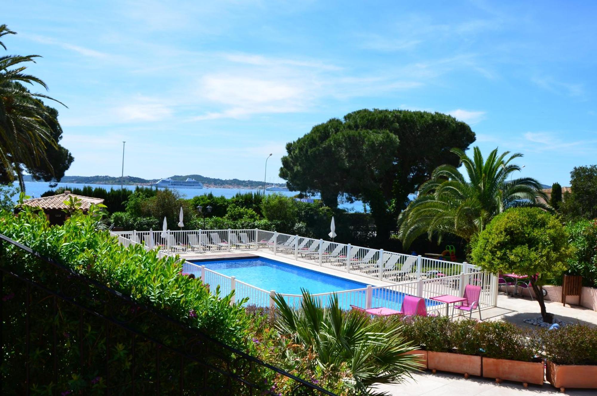 Hotel Villa Des Anges Гримо Экстерьер фото