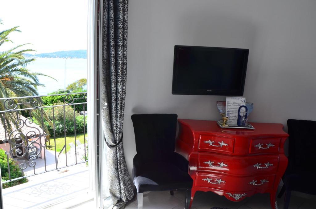 Hotel Villa Des Anges Гримо Номер фото