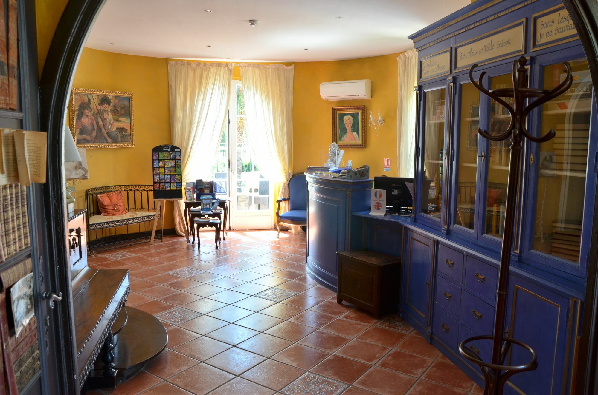 Hotel Villa Des Anges Гримо Экстерьер фото